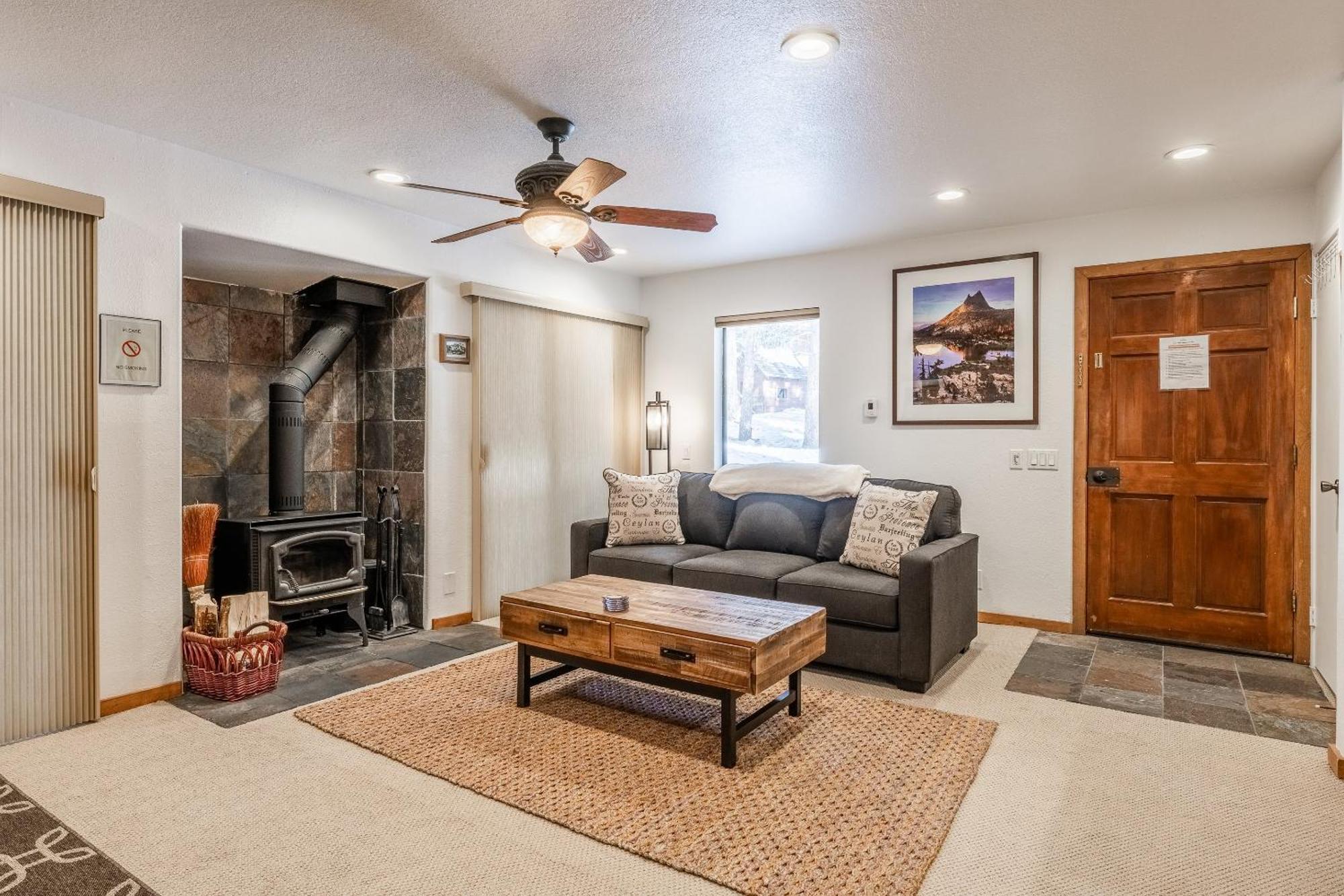 Hidden Valley Village #103 Nicely Updated 1 Bedroom 1 Bathroom Condo Short 10 Min Walk From Village Mammoth Lakes Cameră foto